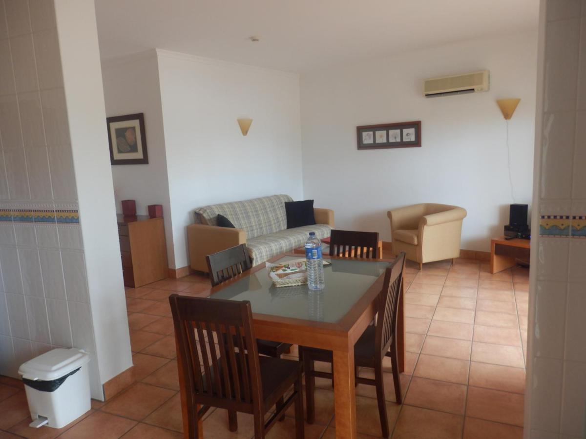 Bel Appartement Au Bord De La Mer De Porto De Mos Lagos Bagian luar foto