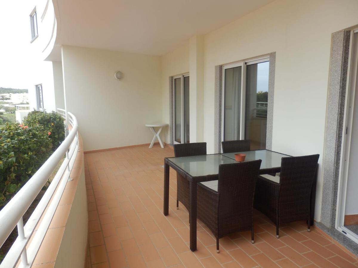 Bel Appartement Au Bord De La Mer De Porto De Mos Lagos Bagian luar foto