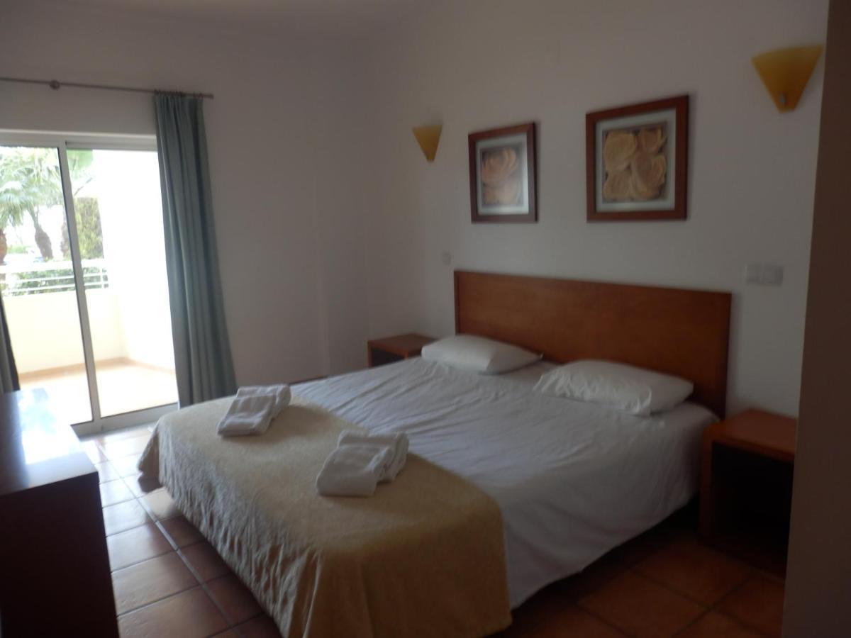 Bel Appartement Au Bord De La Mer De Porto De Mos Lagos Bagian luar foto