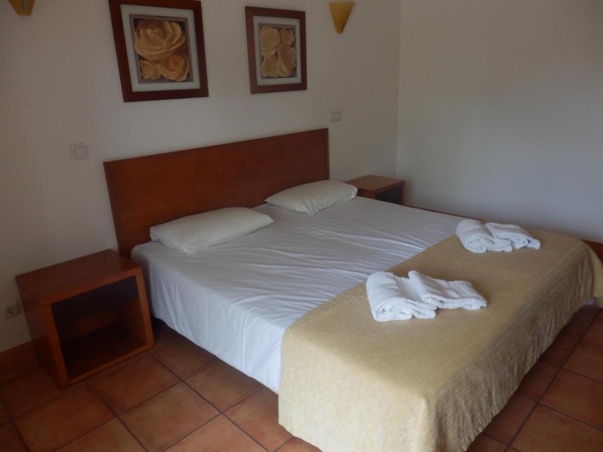 Bel Appartement Au Bord De La Mer De Porto De Mos Lagos Bagian luar foto